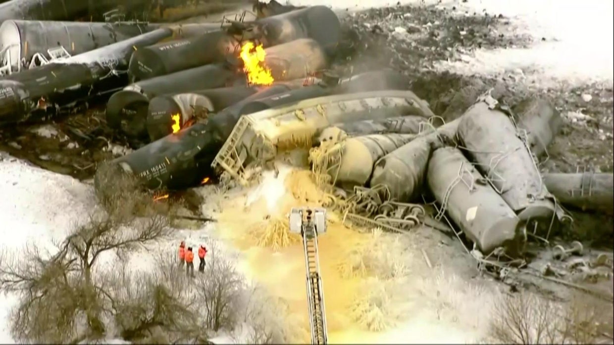 Minnesota train derailment: Evacuations ordered after derailed train ...