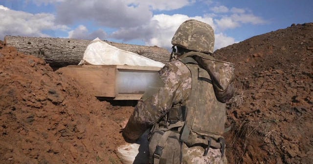 CBS News visits trenches formerly occupied by Russia CBS News