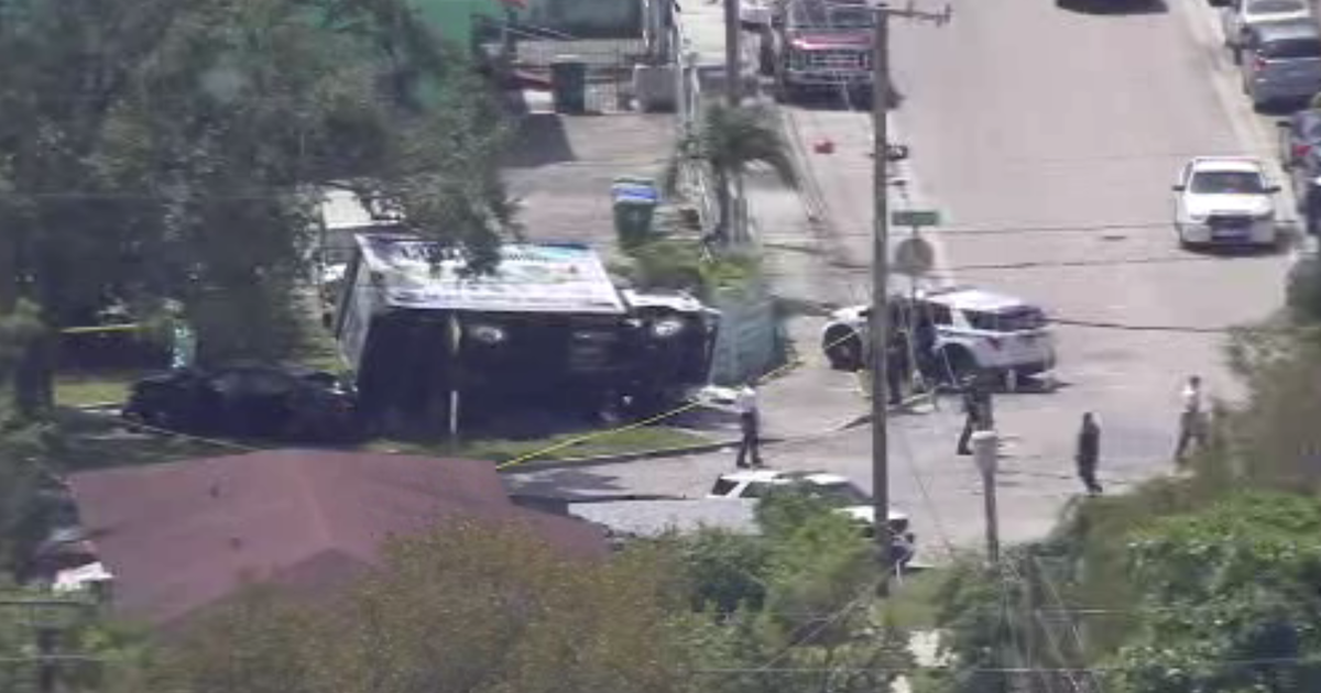 2 Miami police officers hospitalized following targeted traffic collision, officials say