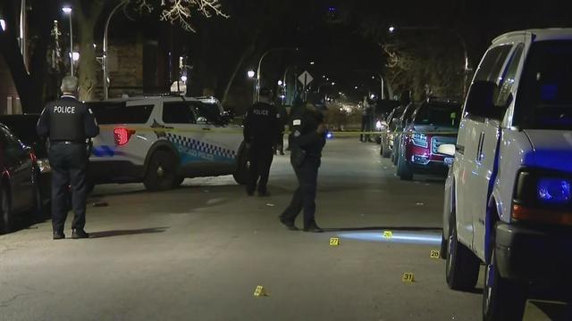 Emergency lights on a police car flashing 