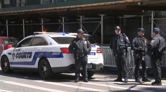 NYC mayor to protesters: "Control yourselves" 