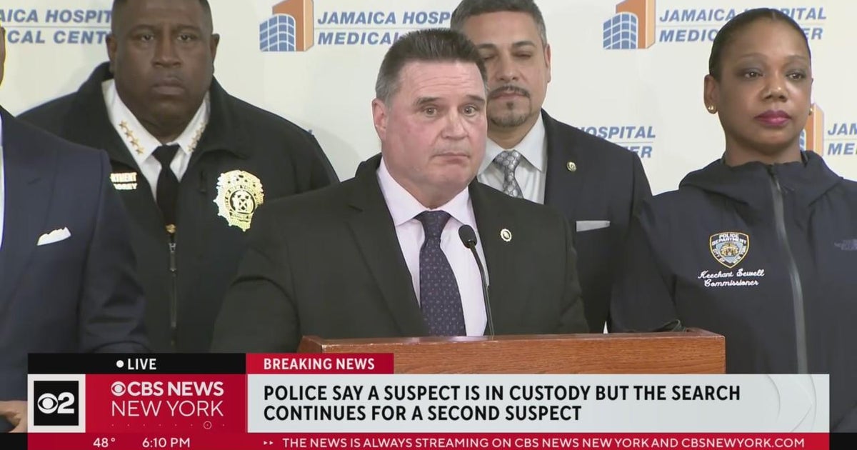 Officials provide update on officer shooting in Queens - CBS New York