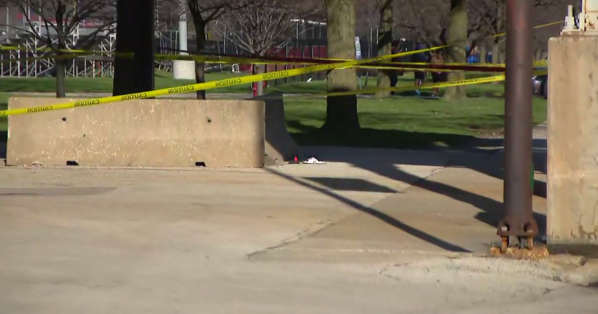 Shooting wounds two teenage boys near IIT in Bronzeville CBS Chicago