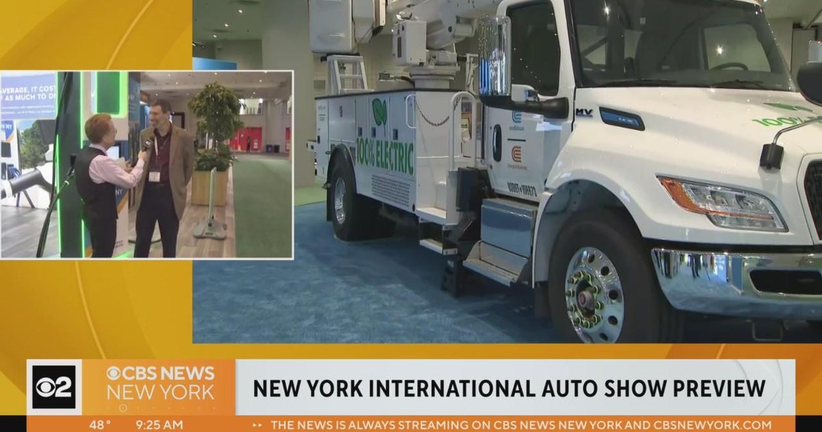 Electric vehicles take center stage at New York International Auto Show ...