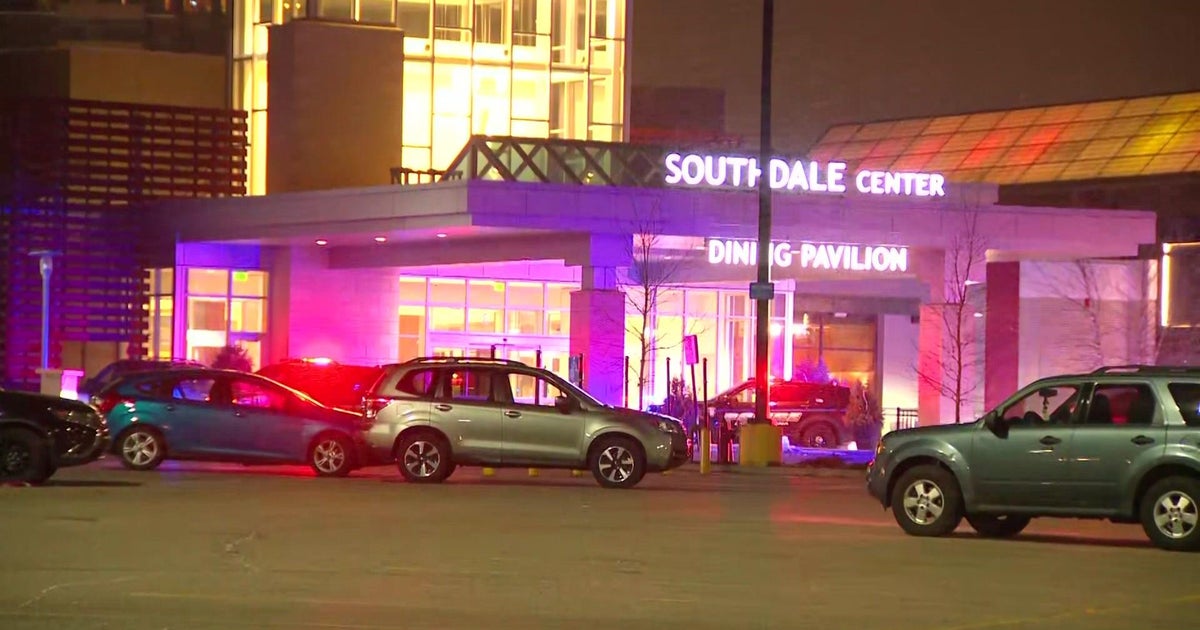 Edinas Southdale Mall goes into lockdown after reports of shots fired