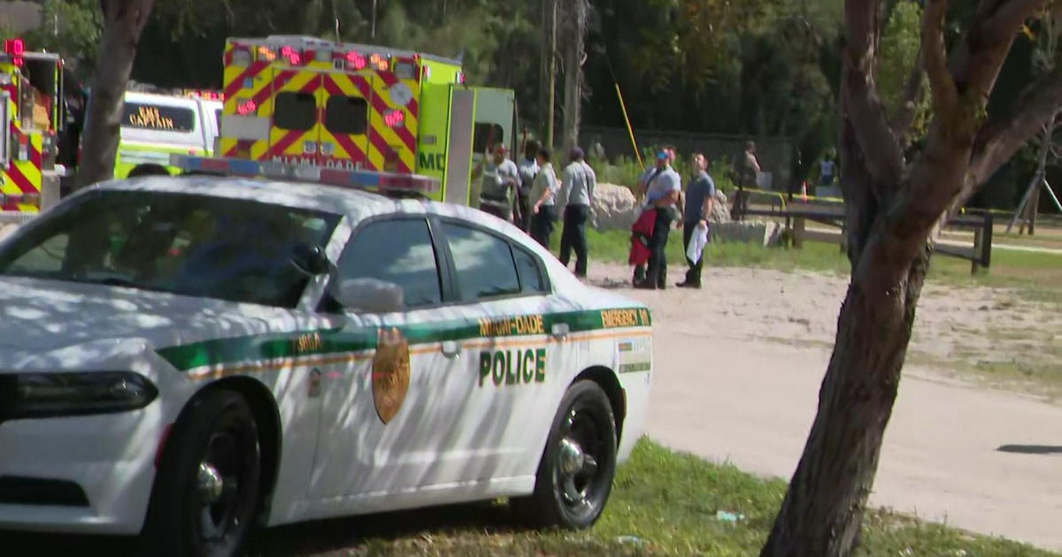 2 minors pulled from NW Miami-Dade lake in essential ailment