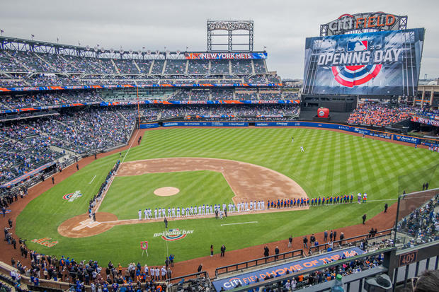 The scene at the Mets opening day. Mets fans and climate 