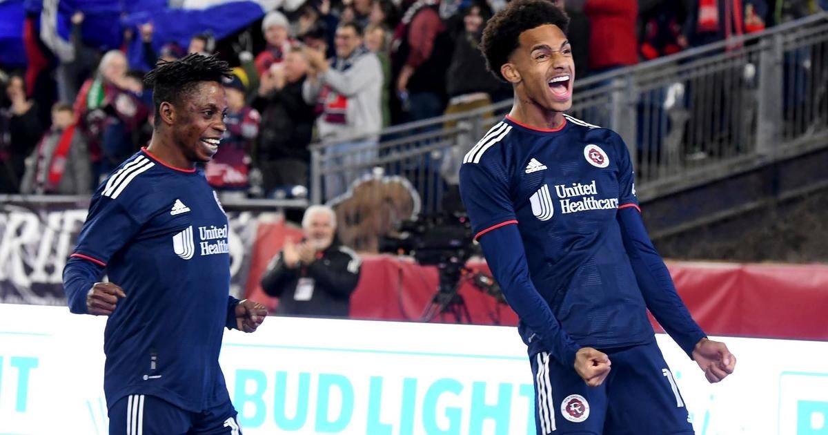 Revs beat Montreal 4-0