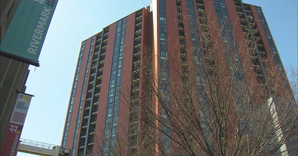 Kitchen fire breaks out on 17th floor of Cambridge apartment building