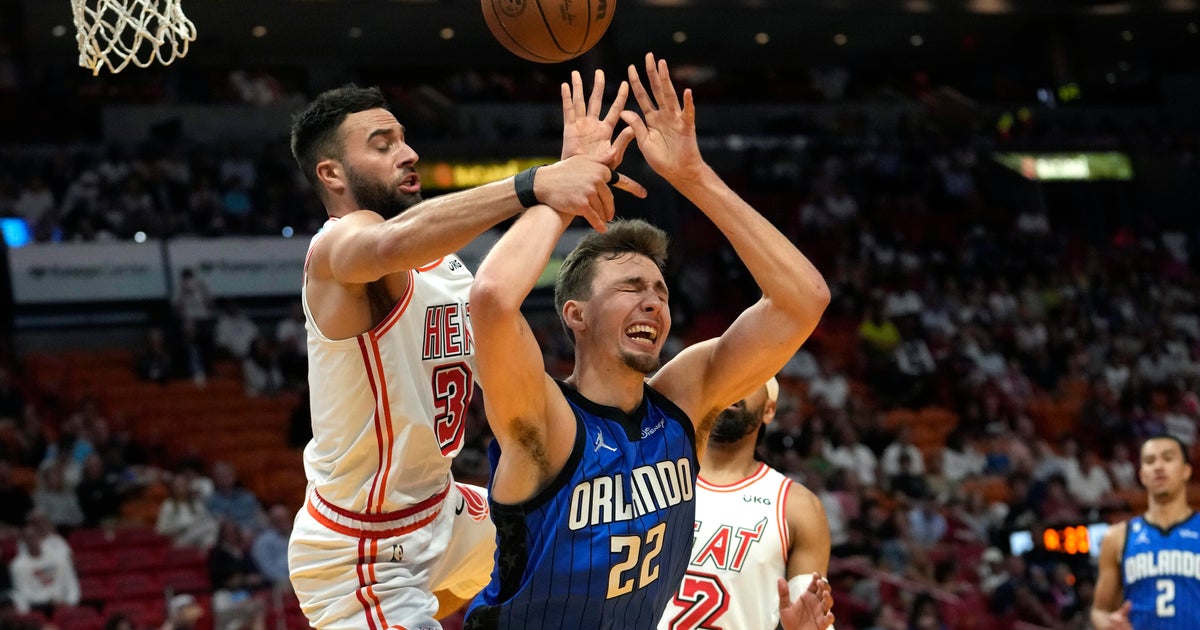 Haslem scores 24 in farewell, Warmth prime Magic 123-110