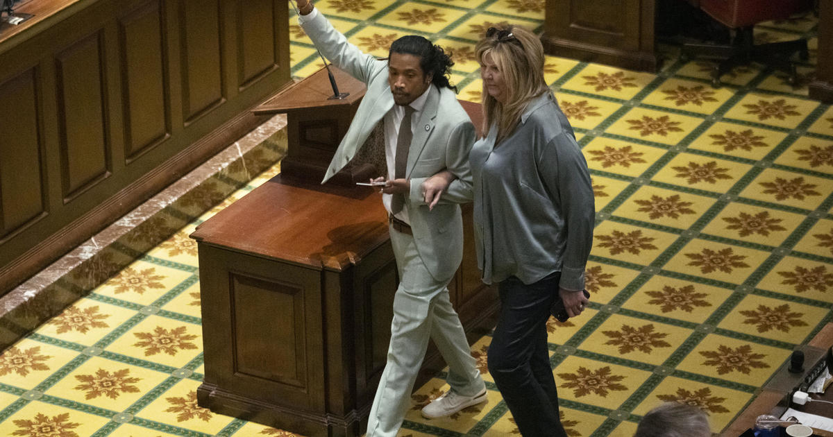 Justin Jones Reappointed To Tennessee House In Nashville Council Vote Cbs News 