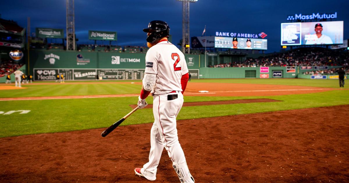 Boston Red Sox Vs Tampa Bay Devil Rays at Fenway Park. Boston Red Sox  News Photo - Getty Images