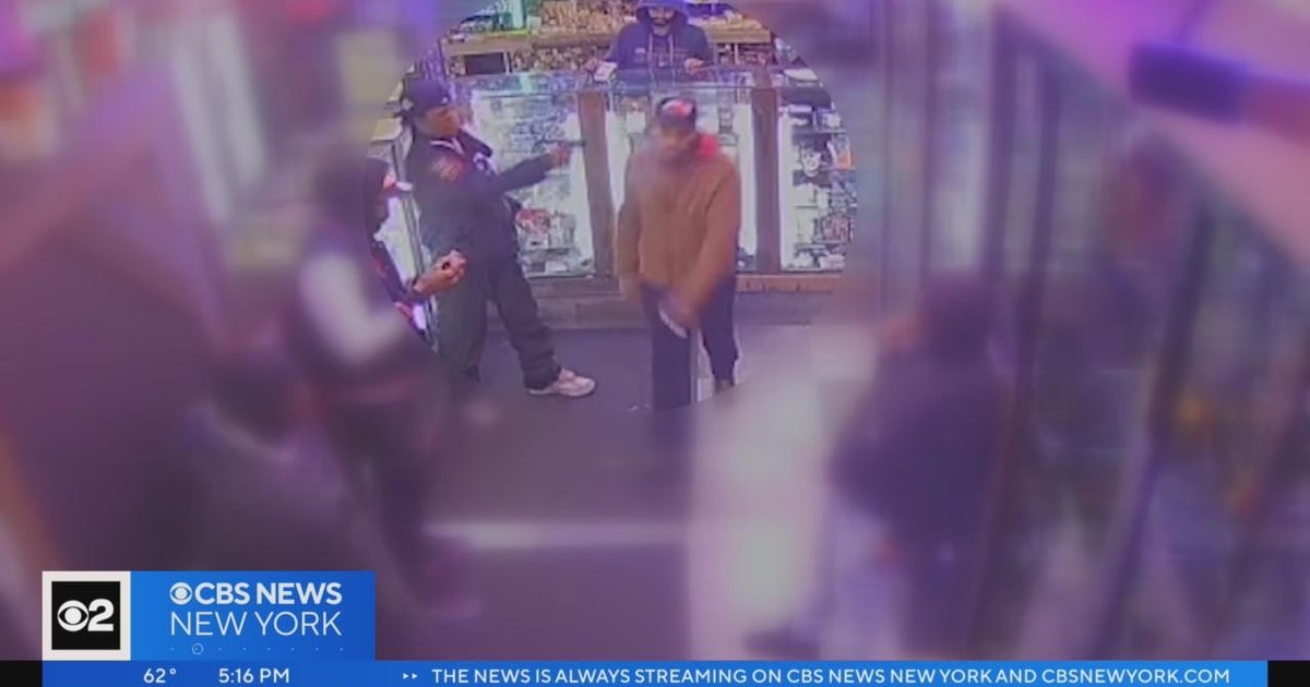 Suspect accused of shooting man in head at Harlem smoke shop - CBS New York