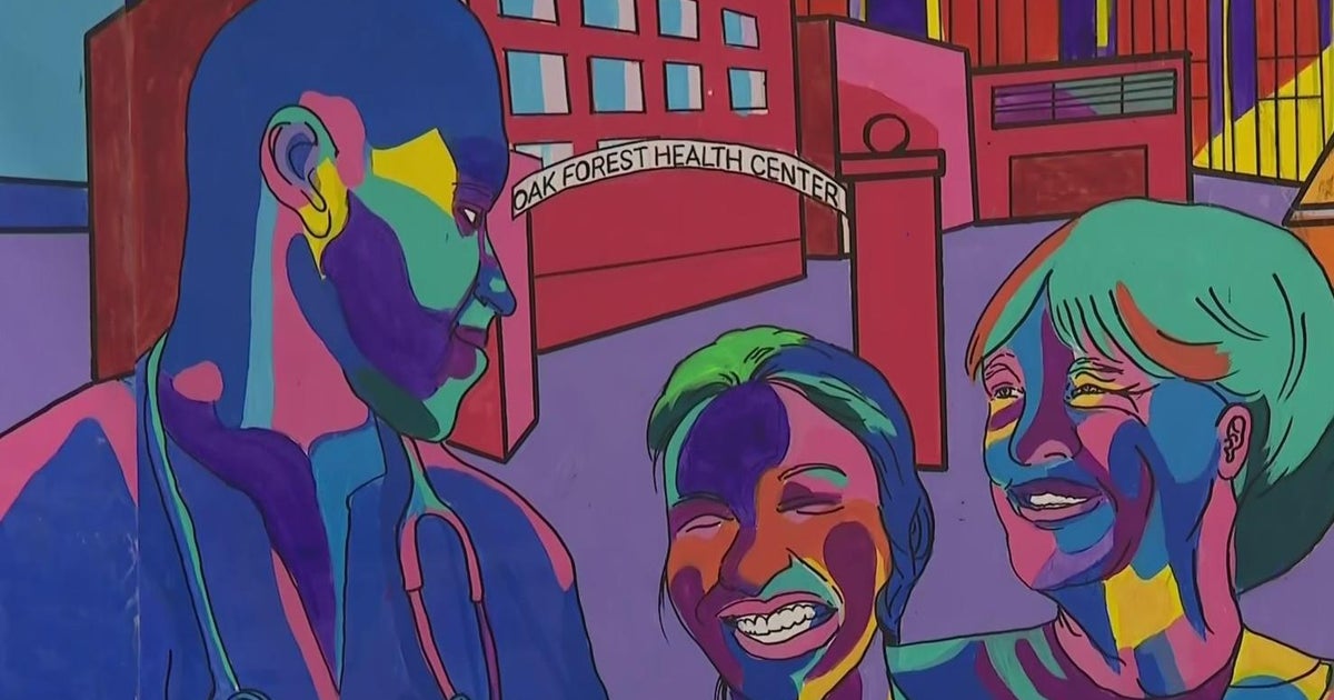Blue Island Health Center unveils new mural CBS Chicago