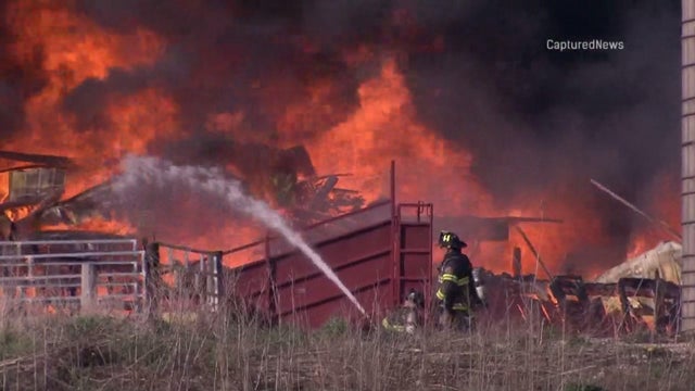 sugar-grove-barn-fire.jpg 