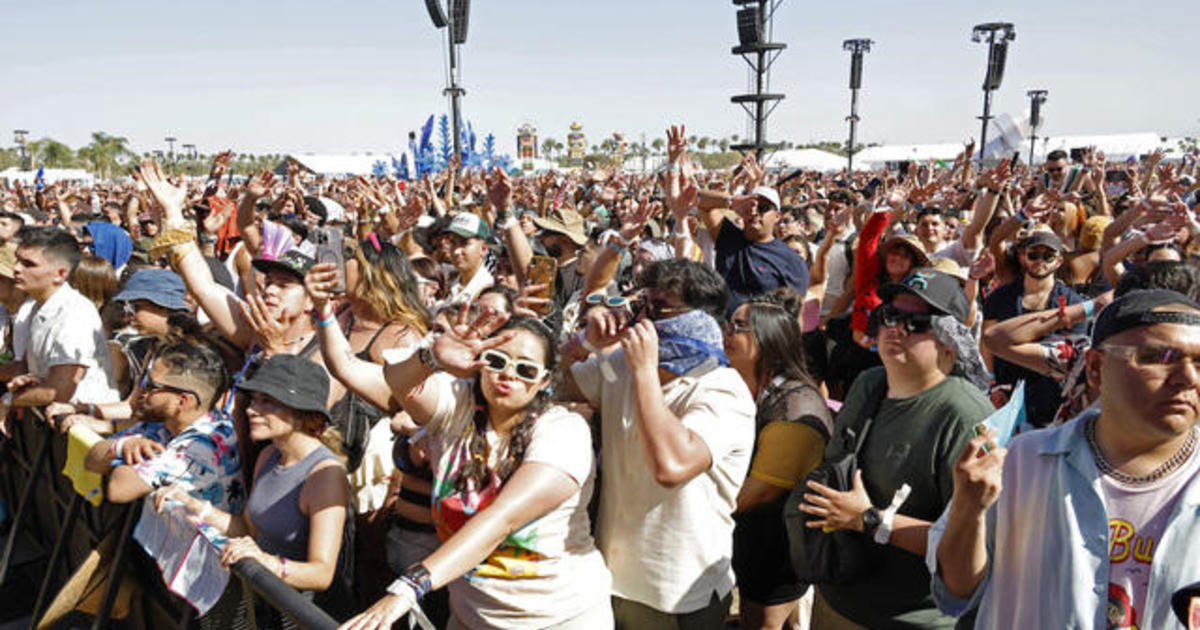 Coachella gets underway CBS News