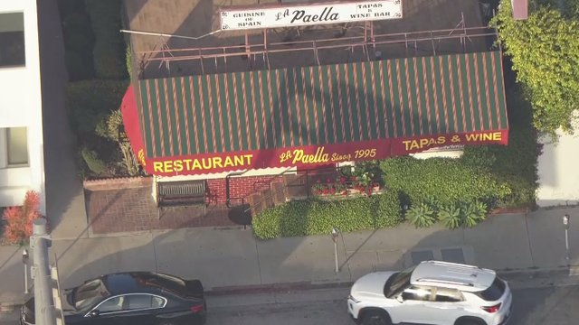 beverly-grove-restaurant-window-smashed.png 