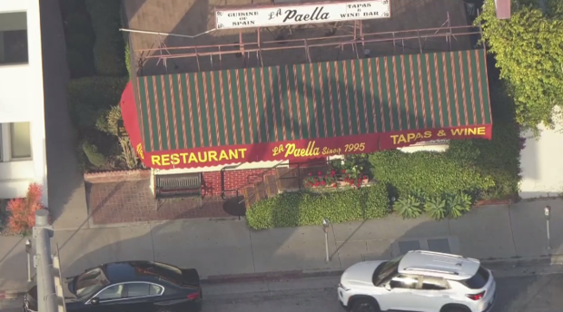 beverly-grove-restaurant-window-smashed.png 