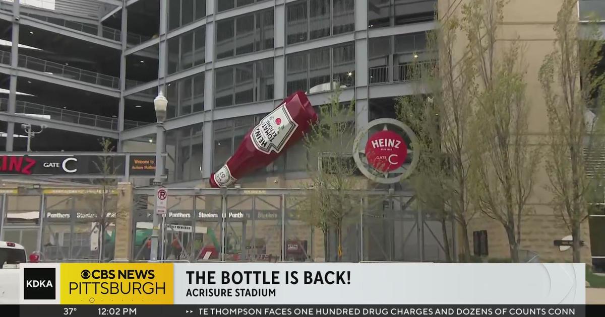 Steelers bring back giant Heinz bottles just one year after stadium name  change