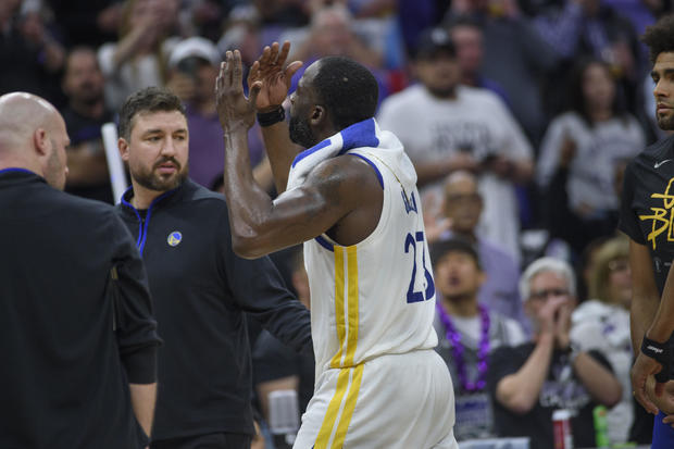 Warriors Kings Green Ejected Basketball 