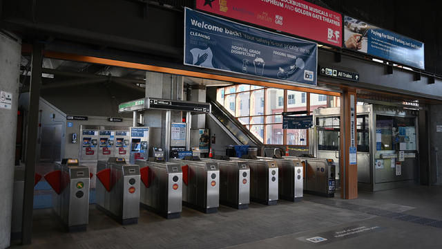 bart_fare_gate_090121.jpg 