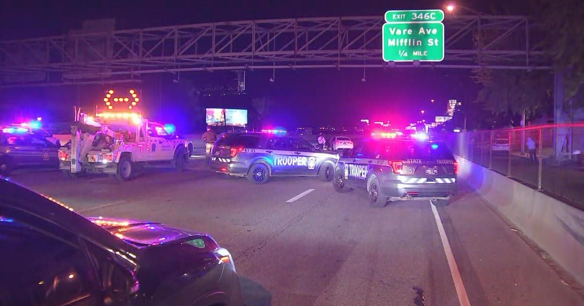 Man critical after fight leads to shooting, wrong-way chase on I-76 ...