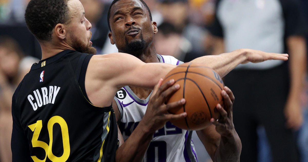 Domantas Sabonis of the Sacramento Kings dunks the ball during the News  Photo - Getty Images