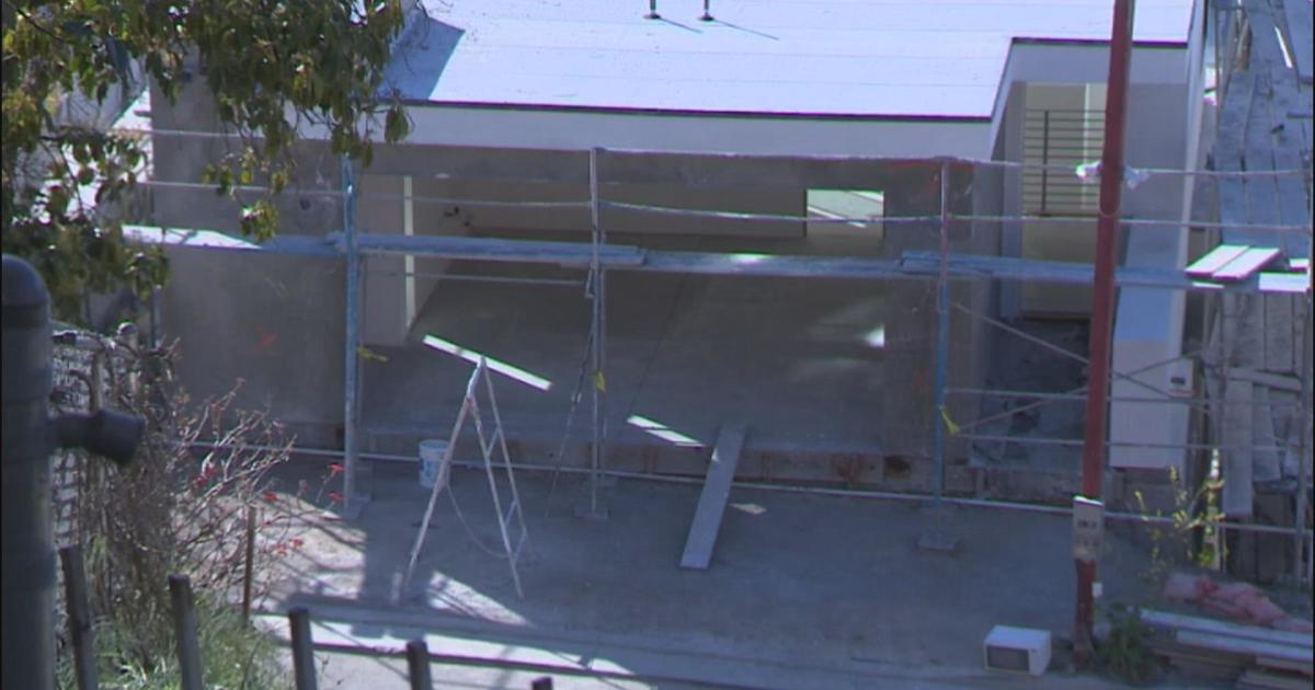 Constant construction frustrates Echo Park neighborhood - CBS News