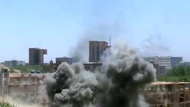cbsn-fusion-sudan-violence-intensifies-as-pentagon-readies-plan-for-possible-evacuation-of-us-embassy-staff-thumbnail-1907739-640x360.jpg 
