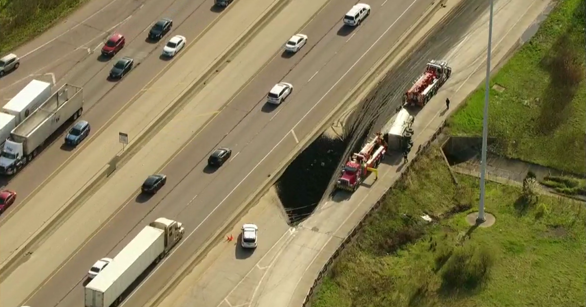 Dump truck drops load of topsoil on ramp to Stevenson CBS Chicago