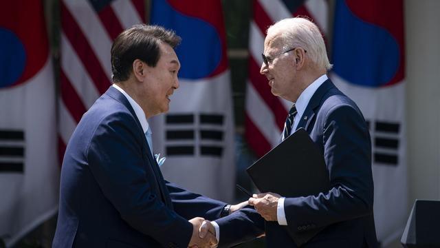 cbsn-fusion-joe-biden-south-korea-president-yoon-suk-yeol-thumbnail-1919074-640x360.jpg 