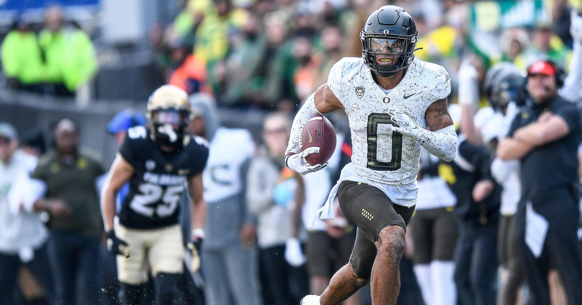 With the No. 17 pick of the 2023 NFL Draft, the New England Patriots pick  Oregon CB Christian Gonzalez.