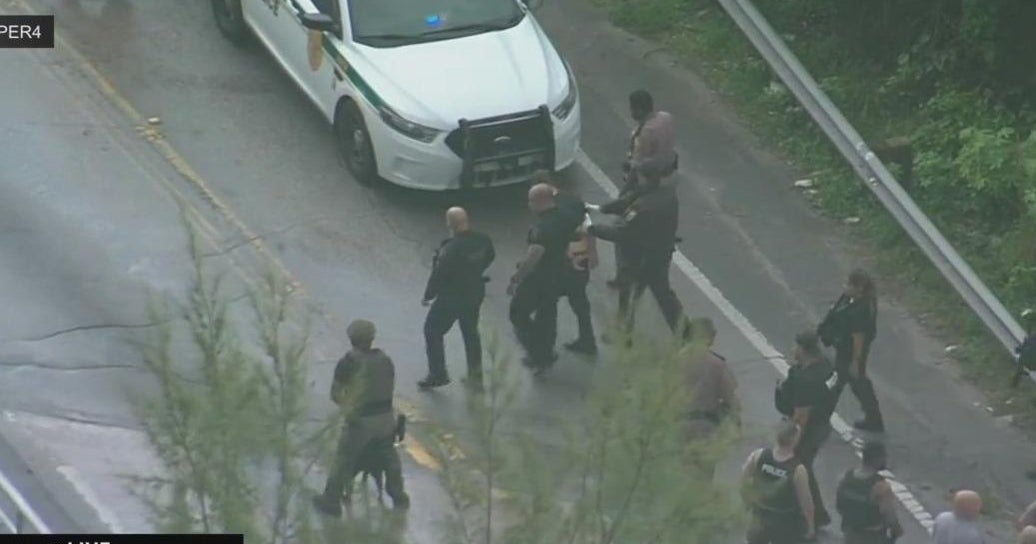 Man in custody after traffic stop in Miami-Dade leads to pursuit, foot ...