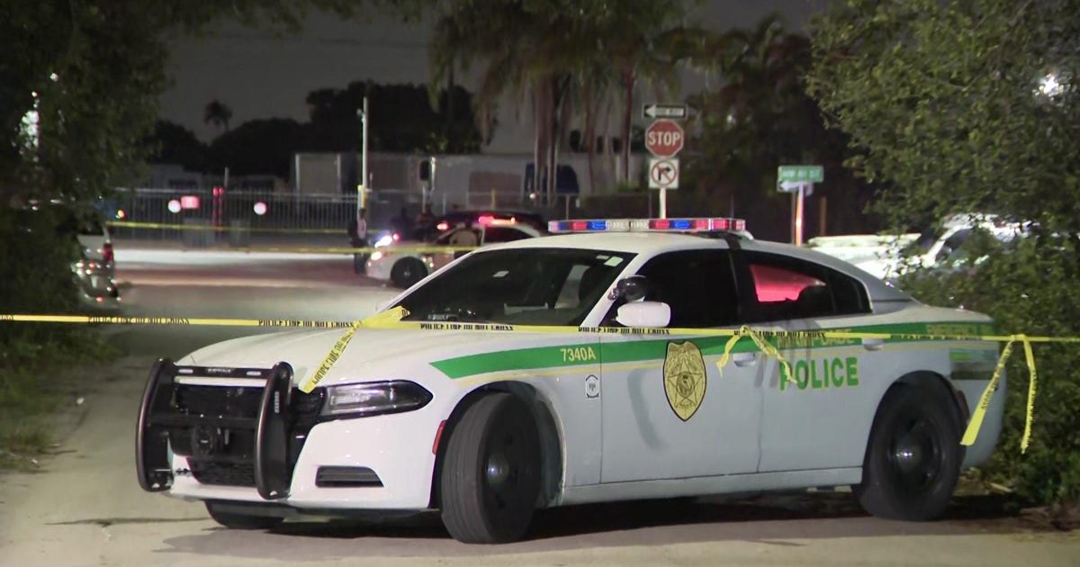 Mom, youngster wounded hurt in NW Miami-Dade shooting
