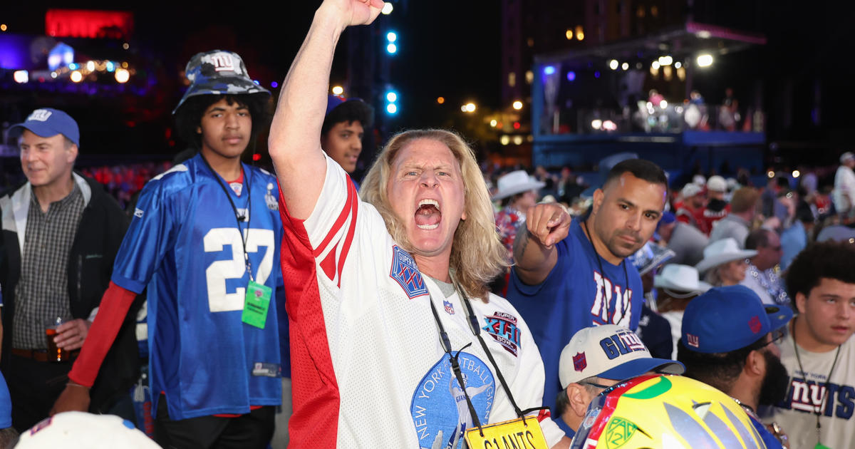 new york giants license plate guy