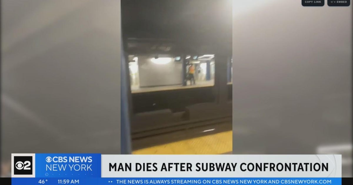 Homeless man dies after subway confrontation - CBS New York
