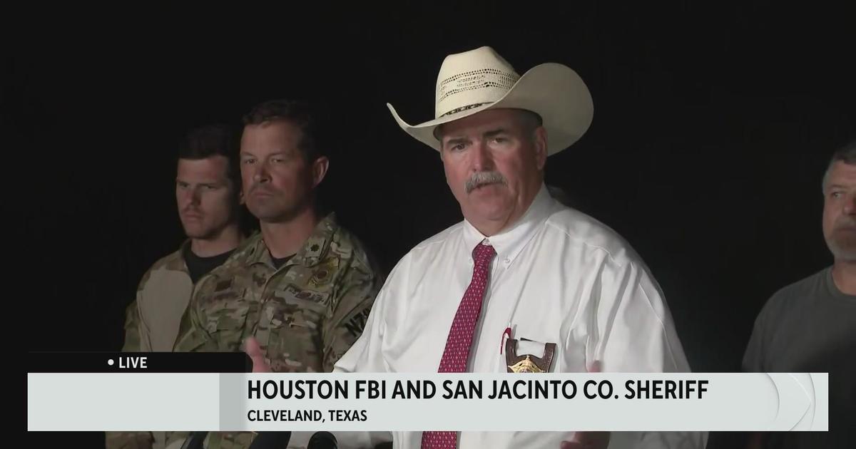 Officials Brief Media After Arrest Of Man Accused Of Killing His 5 Neighbors Cbs Texas 5042