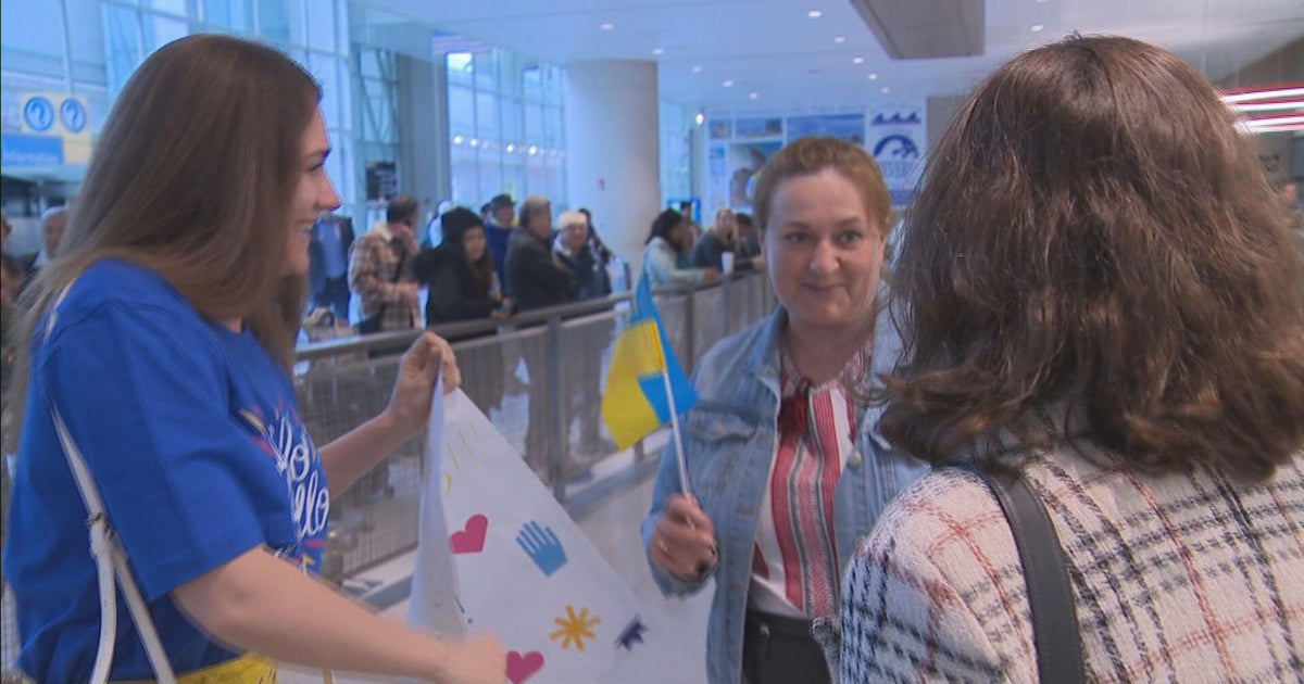 'Uniting for Ukraine' federal program helps refugees start new life in America - Vimarsana News