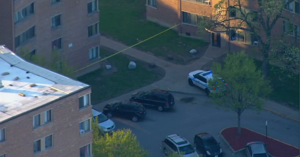 Parkway Gardens shooting leaves four people wounded CBS Chicago