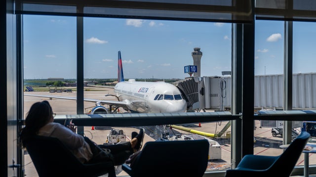 Delta Reports Large Loss Over 1st Quarter, But Highlights Busy Summer Scheduled 