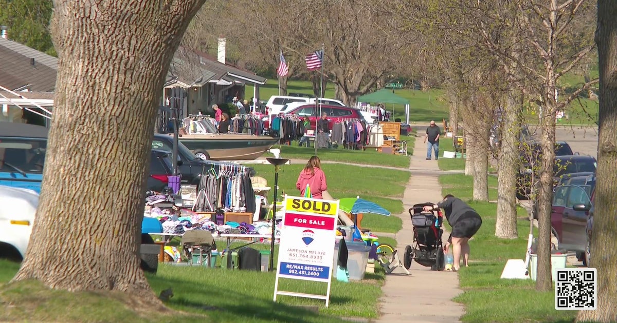 The annual 100-mile garage sale along the Mississippi River - CBS Minnesota