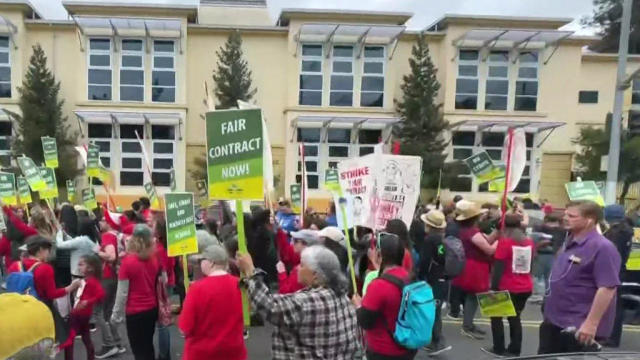 Oakland teacher strike day 2 