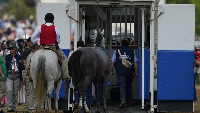 Kentucky Derby Horse Racing 