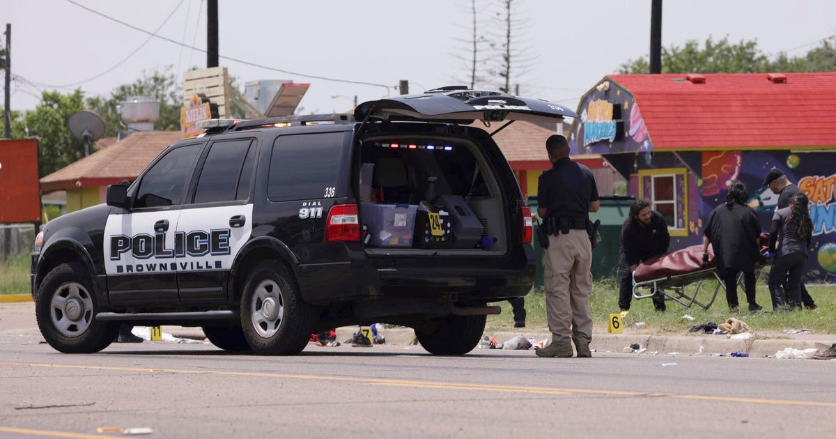 Driver charged with manslaughter after 8 killed by car outside Texas