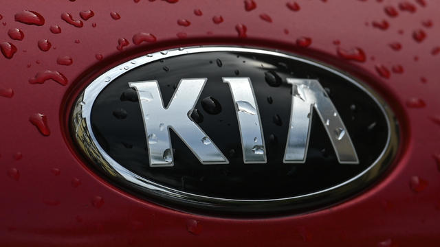Hyundai and Kia thefts keep rising despite security fix - CBS Sacramento