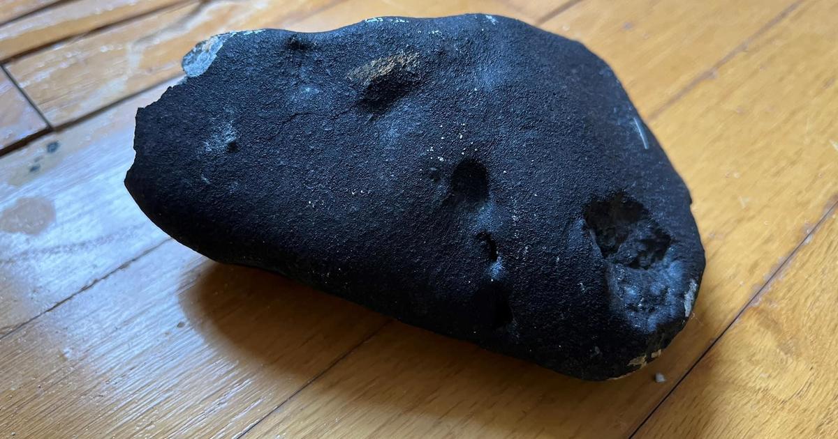 Apparent meteorite crashes through roof of New Jersey home and damages floor: "It was warm"