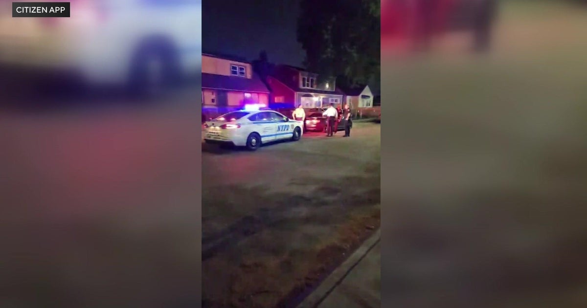 Police: 16-year-old girl shot in head in Queens - CBS New York