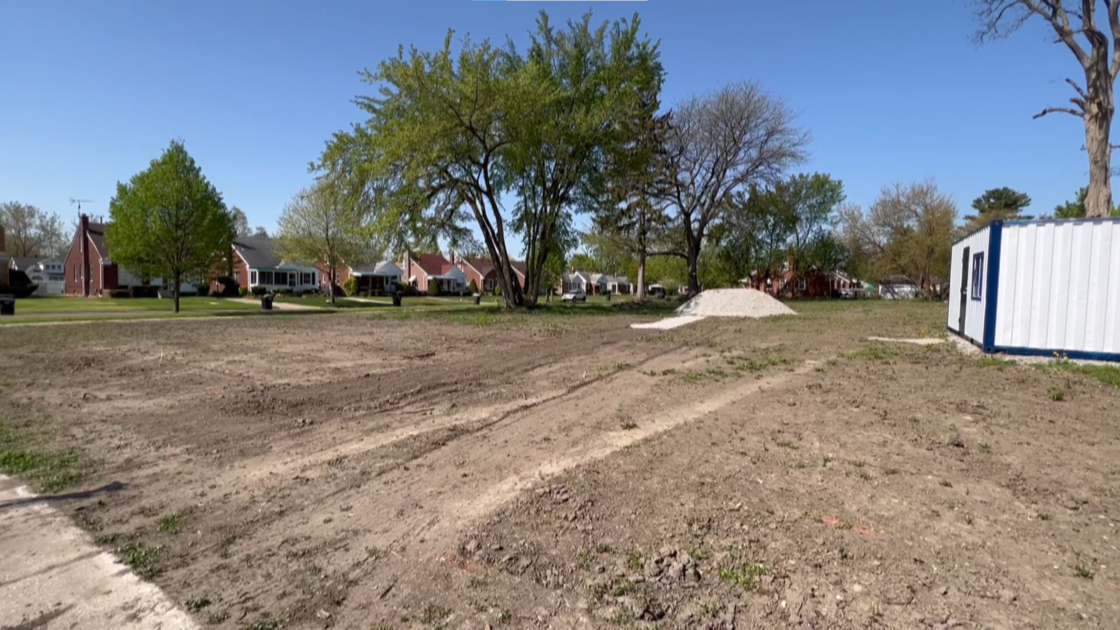 Neighborhood group in Detroit to turn vacant lot into park