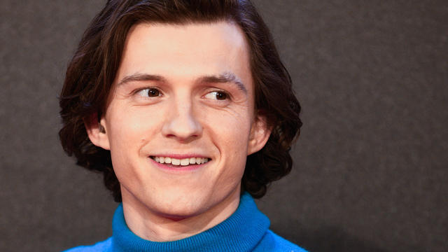 Tom Holland at the premiere of his movie "Uncharted" 