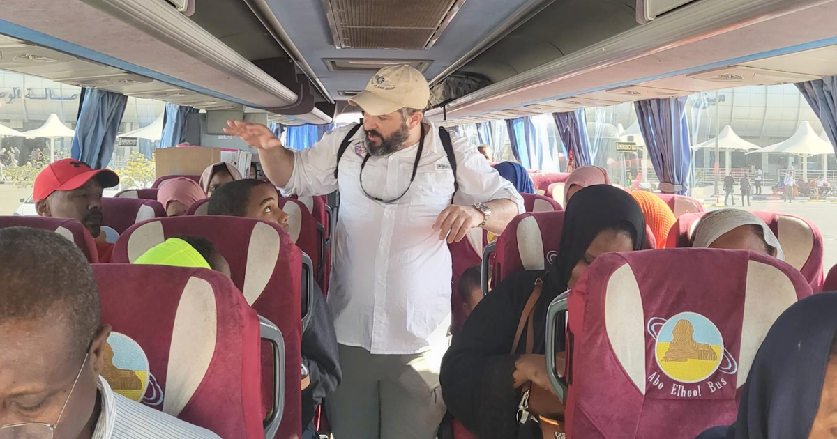 Tampa Bay organization rescues 141 Americans from Sudan - Vimarsana News